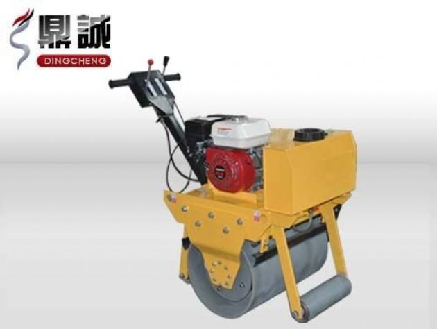 點(diǎn)擊查看詳細(xì)信息<br>標(biāo)題：輕型手扶式單鋼輪壓路機(jī) 閱讀次數(shù)：12623