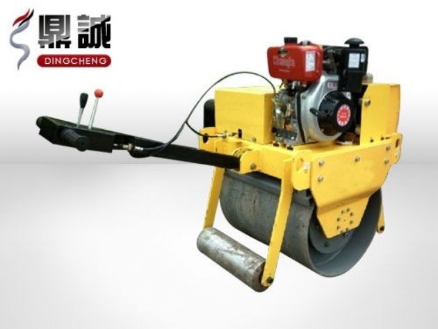 點(diǎn)擊查看詳細(xì)信息<br>標(biāo)題：重型手扶式單鋼輪壓路機(jī) 閱讀次數(shù)：13192