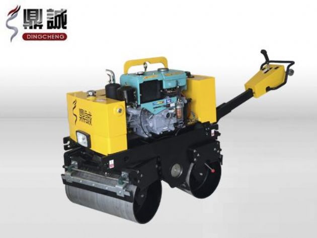 點(diǎn)擊查看詳細(xì)信息<br>標(biāo)題：DC-840-I全液壓手扶雙鋼輪壓路機(jī) 閱讀次數(shù)：14383