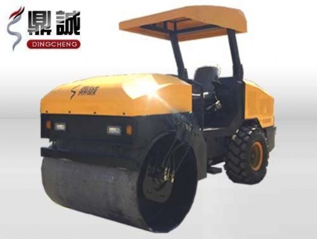 點(diǎn)擊查看詳細(xì)信息<br>標(biāo)題：4噸單鋼輪振動壓路機(jī) 閱讀次數(shù)：13427